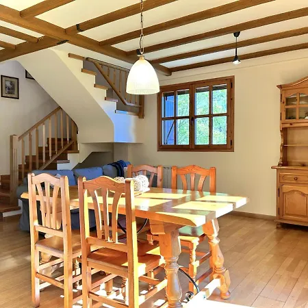 Duplex Familiar I De Muntanya A Escalo By Rural D'Aneu Apartment Exterior photo